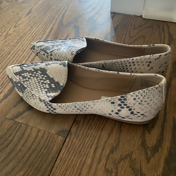 Steve Madden flats - Picture 3 of 4